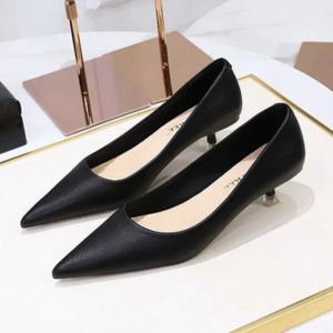 Black Low-Heel Pumps
